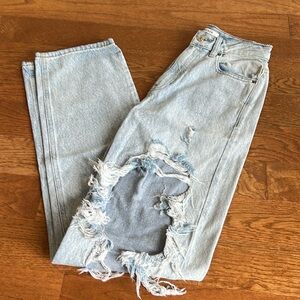 Pacsun size 25 90’s boyfriend distressed jeans in light wash